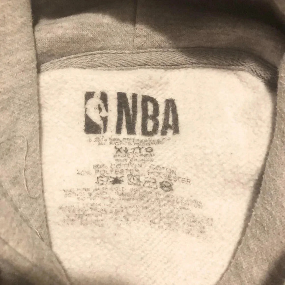 Toronto Raptors NBA Mens  XL Hoodie Pullover Flaws - Picture 3 of 14